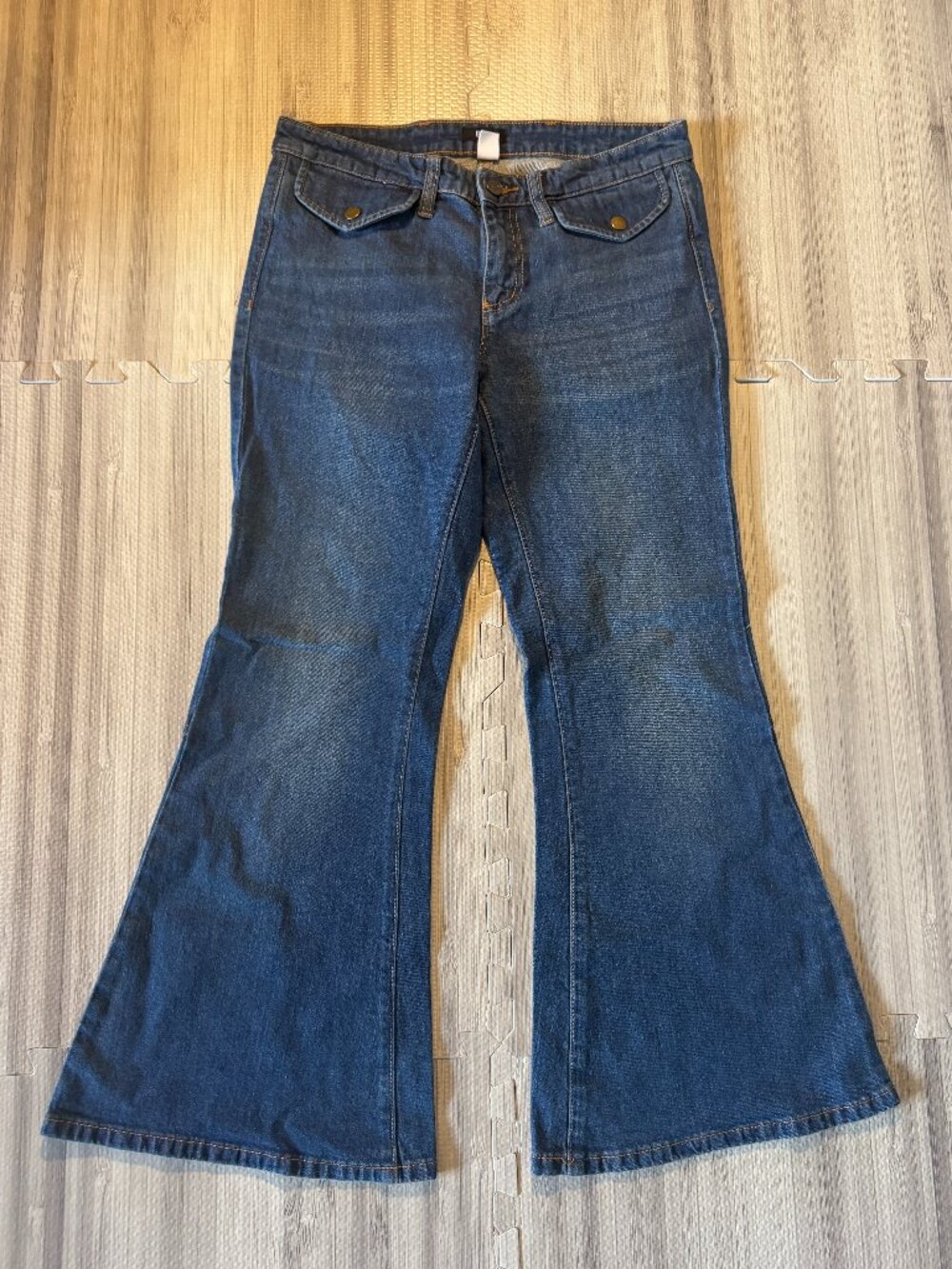 BDG Women's Low Rise Flare Jeans